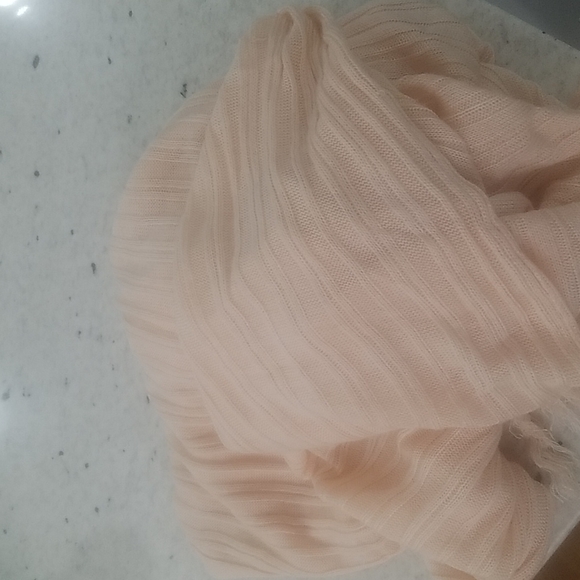 New York and company poncho scarf/shawl/ poncho - Picture 7 of 7